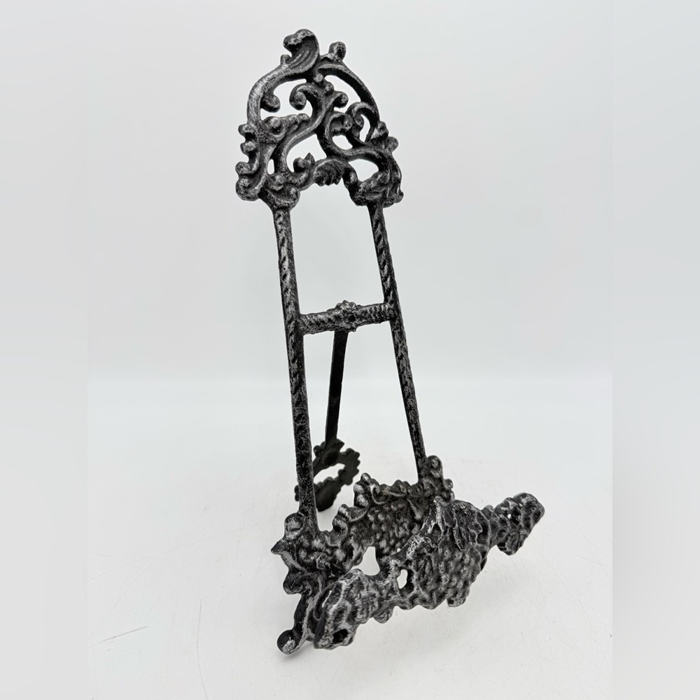 Ornate Black Metal Easel Stand
